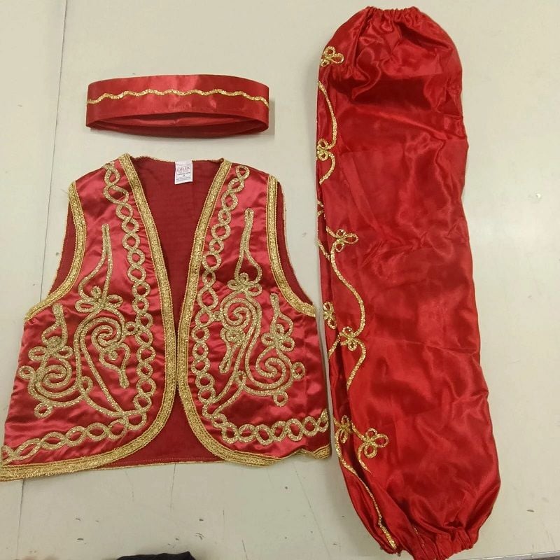 23 Nisan Zeybek Potpori İç Anadolu Cepken Şalvar Kep Folklör Kostümü